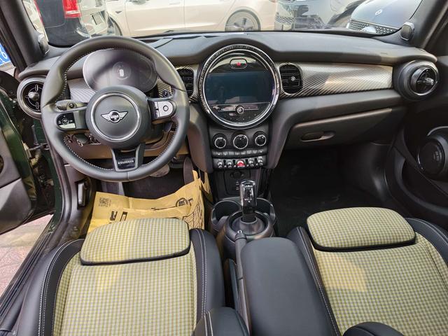 MINI 2023 2.0T COOPER S Artist – фото 9