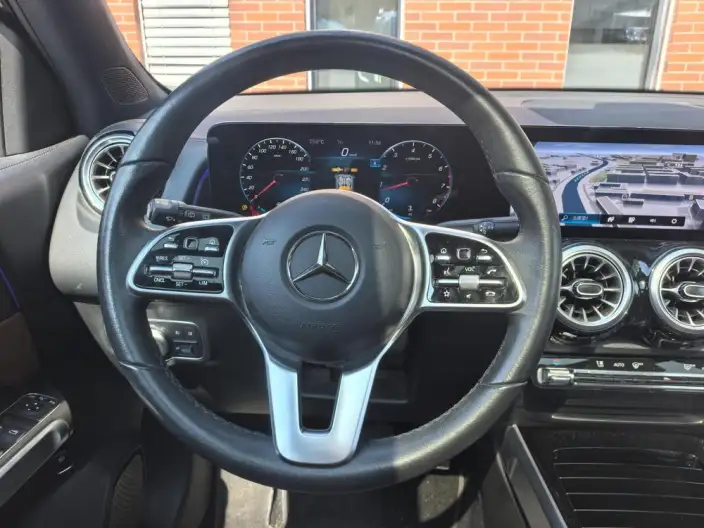Mercedes-Benz GLB 2022 Model GLB 220 4MATIC – фото 17