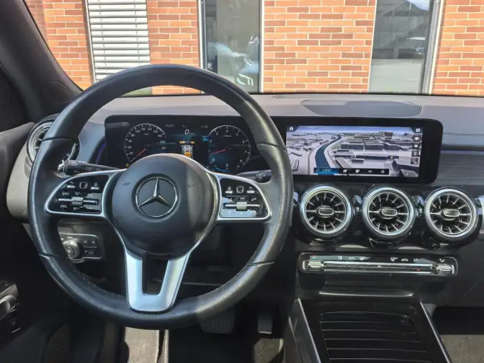Mercedes-Benz GLB 2022 Model GLB 220 4MATIC – фото 18