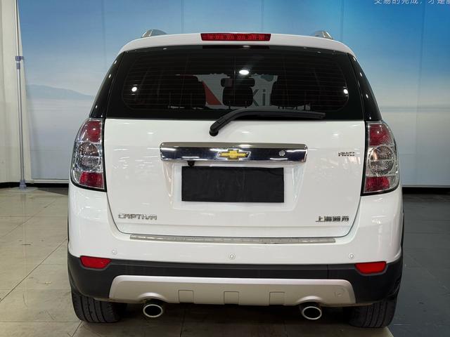 Chevrolet Captiva 2014 2.4L AWD Flagship 7-Seater – фото 5