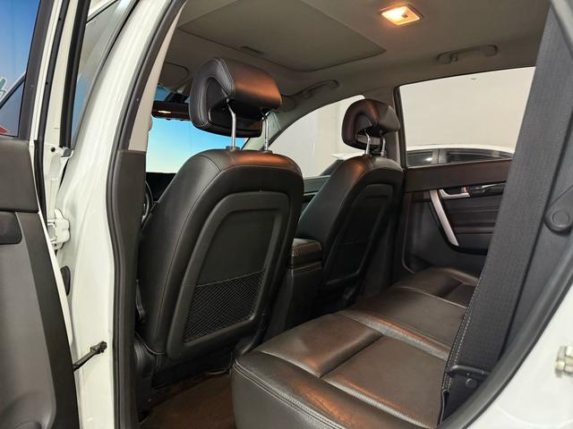 Chevrolet Captiva 2014 2.4L AWD Flagship 7-Seater – фото 9