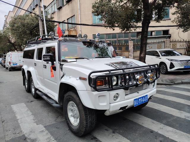 Hummer H2 2004 модификация 6.0 AT – фото 3
