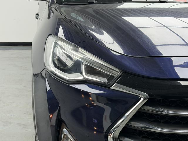 Rui f eng S7 Модель 2018 года Sports Edition 1.5T Automatic Luxury 7 seat