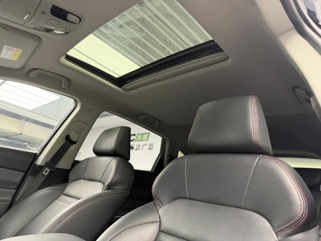 Rui f eng S7 Модель 2018 года Sports Edition 1.5T Automatic Luxury 7 seat – фото 14