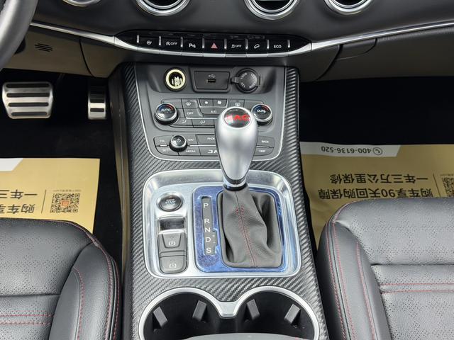 Rui f eng S7 Модель 2018 года Sports Edition 1.5T Automatic Luxury 7 seat – фото 23
