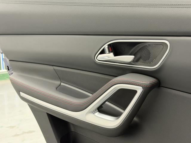 Rui f eng S7 Модель 2018 года Sports Edition 1.5T Automatic Luxury 7 seat – фото 25