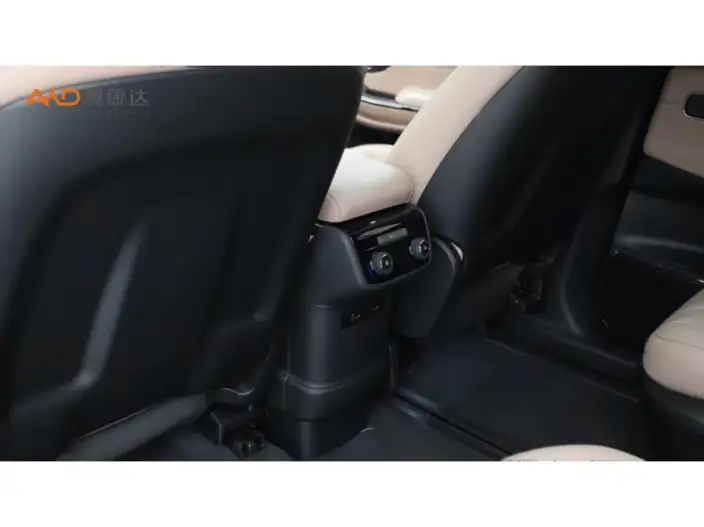 NIO ES8 2020 Model 415KM Base Edition VI seat – фото 6