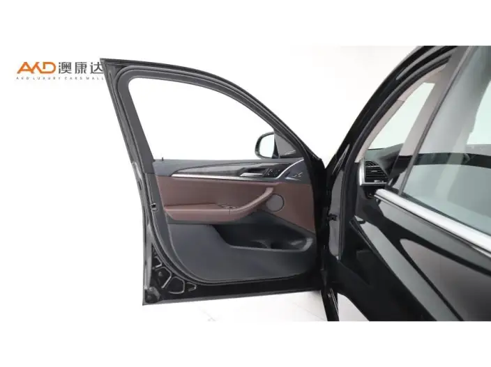 BMW X3 2021 Model xDrive30i Leading Model M Sports Set – фото 9