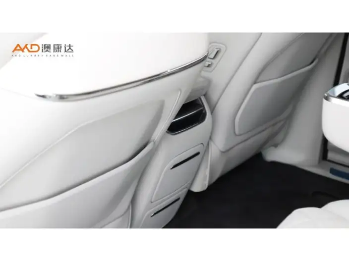 Volvo EM90 2025 Model Ultra VI seat – фото 6