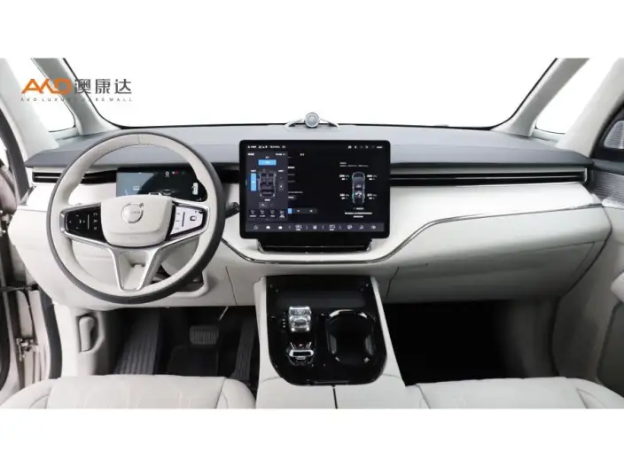 Volvo EM90 2025 Model Ultra VI seat – фото 7