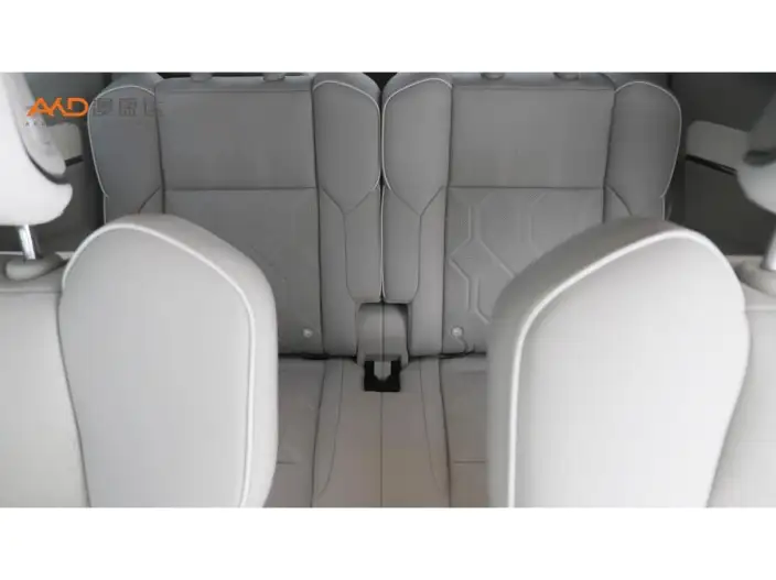 Volvo EM90 2025 Model Ultra VI seat – фото 10