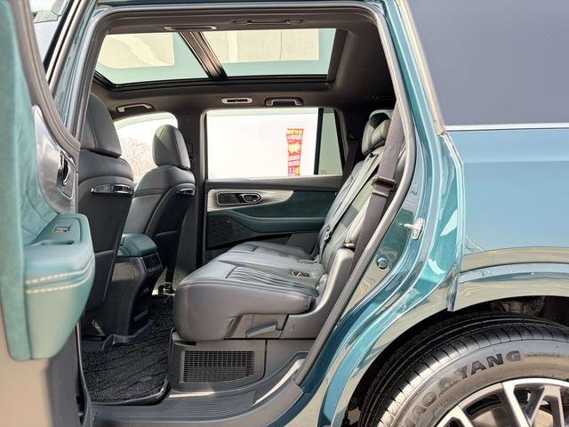GAC GS8 2022 Hybrid Series 2.0TM HEV 2WD Premium 7-seater – фото 8