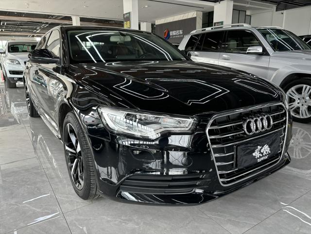 Audi A6L 2012 модификация TFSI Com f ort – фото 2