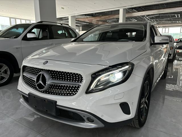 Mercedes-Benz GLA 2015 GLA 200 Style – фото 1