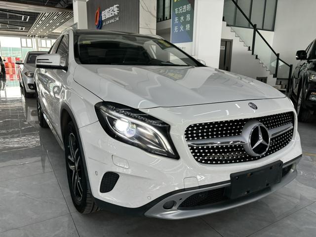 Mercedes-Benz GLA 2015 GLA 200 Style – фото 2