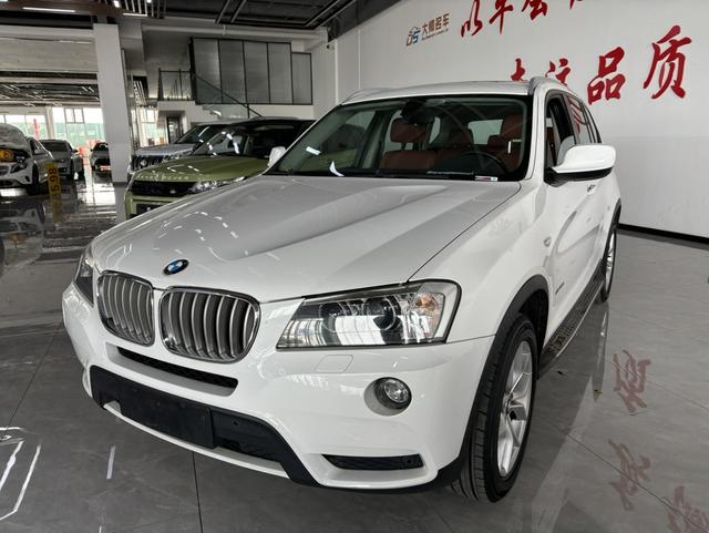 BMW X3 импорт 2013 модификация xDrive28i Leading – фото 1