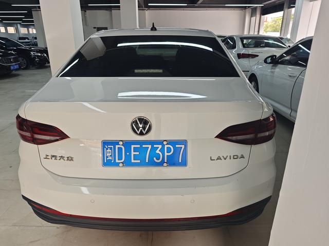 Volkswagen Lavida 2023 Facelift 1.5L Automatic De Yi – фото 4