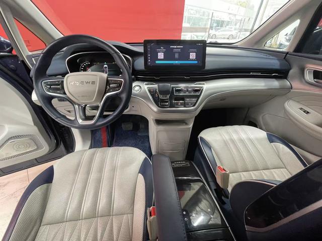 Roewe iMAX8 2022 400TGI Premium Edition – фото 9