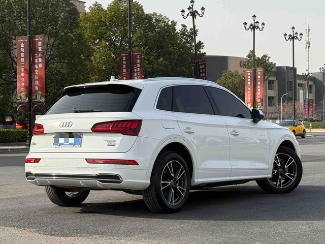 Audi Q5L 2020 40 TFSI Honor Style – фото 3