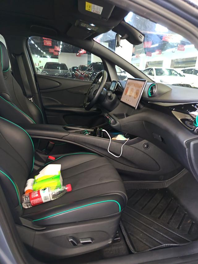 BYD Dolphin 2024 Glory Edition 420km Freedom – фото 8