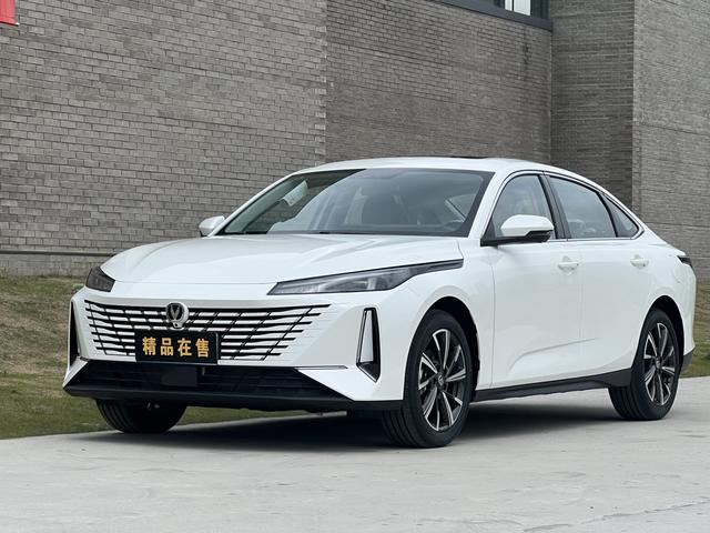 Changan Eado 2025 Model 1.5T DCT High-Energy Edition – фото 1