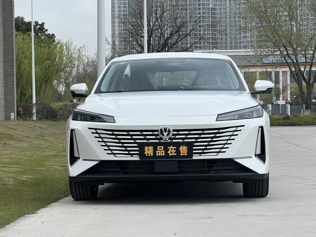 Changan Eado 2025 Model 1.5T DCT High-Energy Edition – фото 2