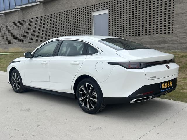 Changan Eado 2025 Model 1.5T DCT High-Energy Edition – фото 9
