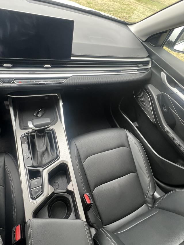 Geely Emgrand 2022 Generation 4 1.5L CVT Elite – фото 15
