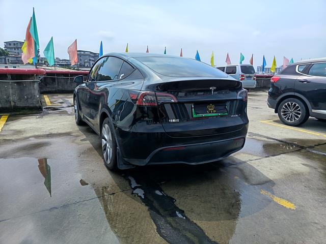 Tesla Model Y 2023 RWD – фото 7
