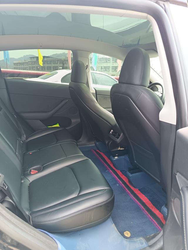 Tesla Model Y 2023 RWD – фото 9