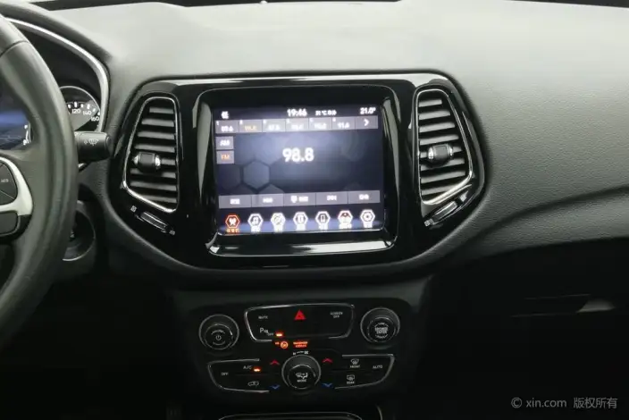 Jeep Compass 2020 Model 220T 4WD Elite Edition – фото 12