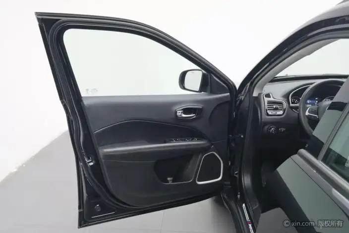 Jeep Compass 2020 Model 220T 4WD Elite Edition – фото 22