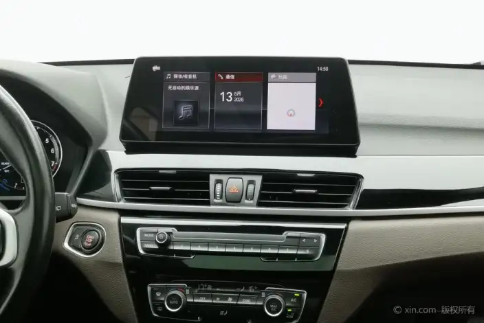 BMW X1 2020 Model sDrive25Li Leading Model – фото 13