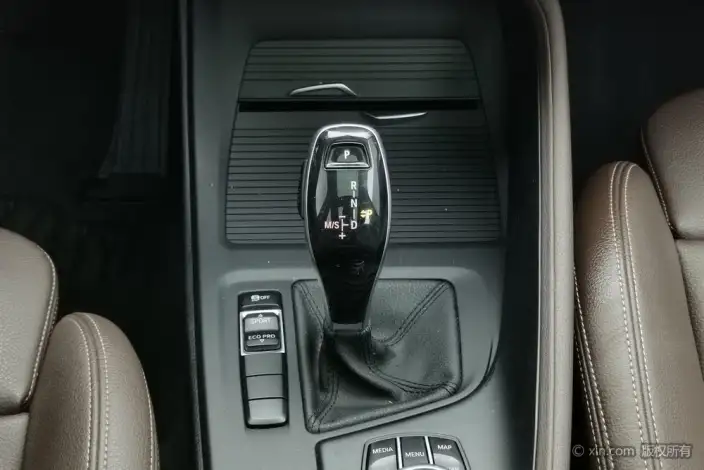 BMW X1 2020 Model sDrive25Li Leading Model – фото 15