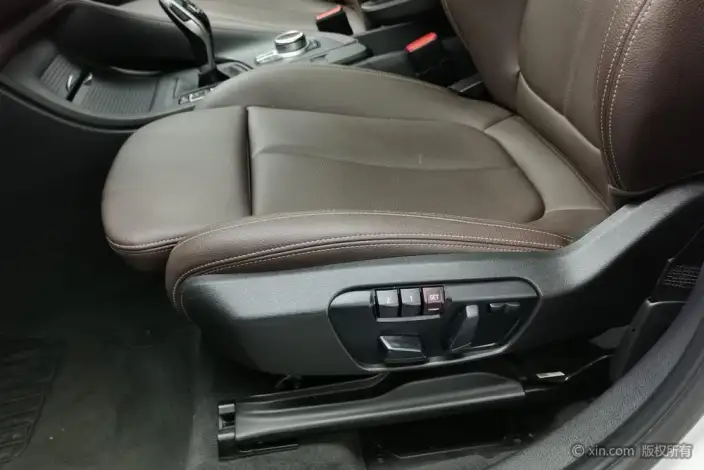 BMW X1 2020 Model sDrive25Li Leading Model – фото 18