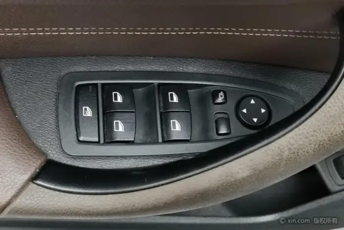 BMW X1 2020 Model sDrive25Li Leading Model – фото 22