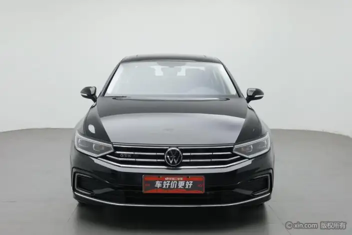 Volkswagen Magotan PHEV 2022 Model Luxury Model – фото 2