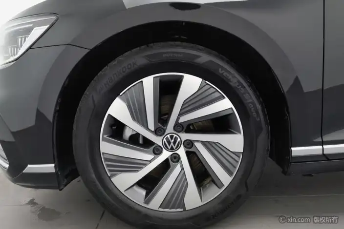 Volkswagen Magotan PHEV 2022 Model Luxury Model – фото 8