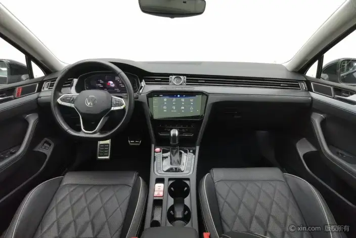Volkswagen Magotan PHEV 2022 Model Luxury Model – фото 12