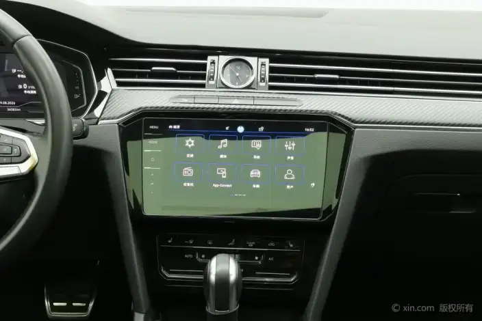 Volkswagen Magotan PHEV 2022 Model Luxury Model – фото 13