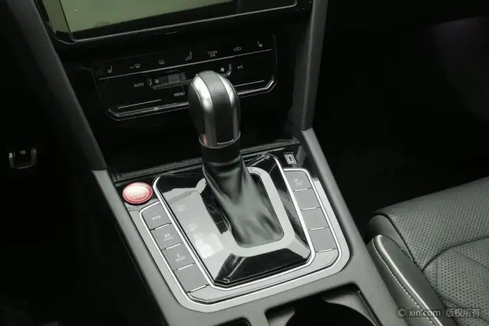 Volkswagen Magotan PHEV 2022 Model Luxury Model – фото 15