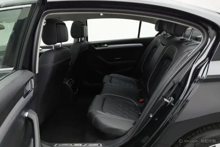 Volkswagen Magotan PHEV 2022 Model Luxury Model – фото 20