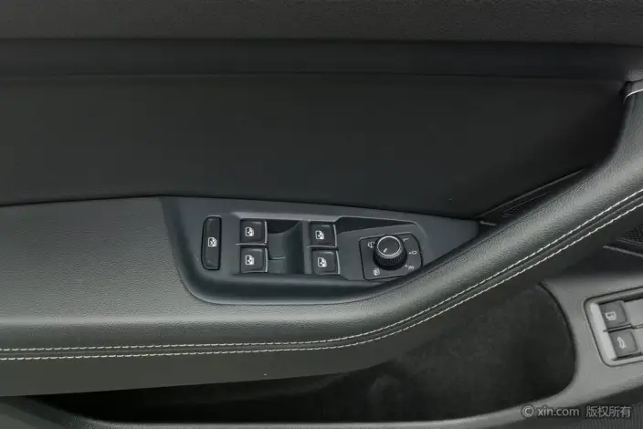 Volkswagen Magotan PHEV 2022 Model Luxury Model – фото 23