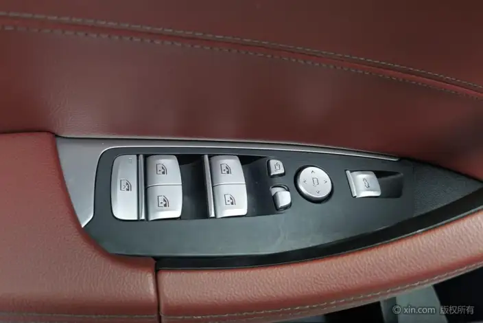 BMW X4 2020 Model xDrive25i M Sports Set – фото 22
