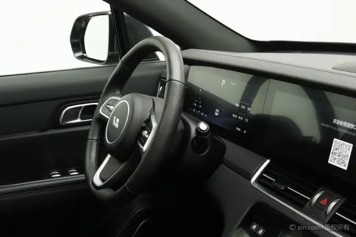 Li Auto ONE 2021 Model Extended Range 6 seat Edition – фото 9