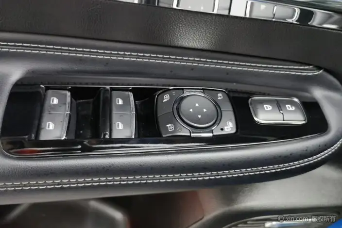 Lincoln Corsair 2020 Model 2.0T 2WD Exclusive Edition – фото 12