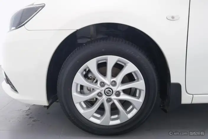 Nissan Sylphy 2022 Model Classic 1.6 XL CVT Deluxe Edition – фото 12