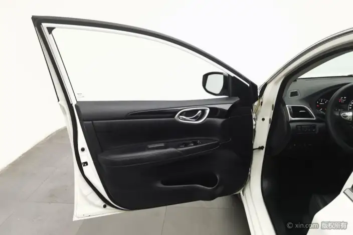 Nissan Sylphy 2022 Model Classic 1.6 XL CVT Deluxe Edition – фото 22