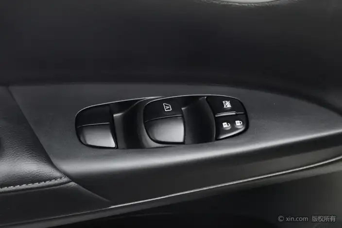 Nissan Sylphy 2022 Model Classic 1.6 XL CVT Deluxe Edition – фото 23