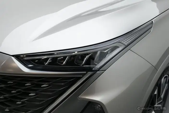 Roewe RX9 2023 Model 2.0TGI 2WD Premium Edition – фото 7